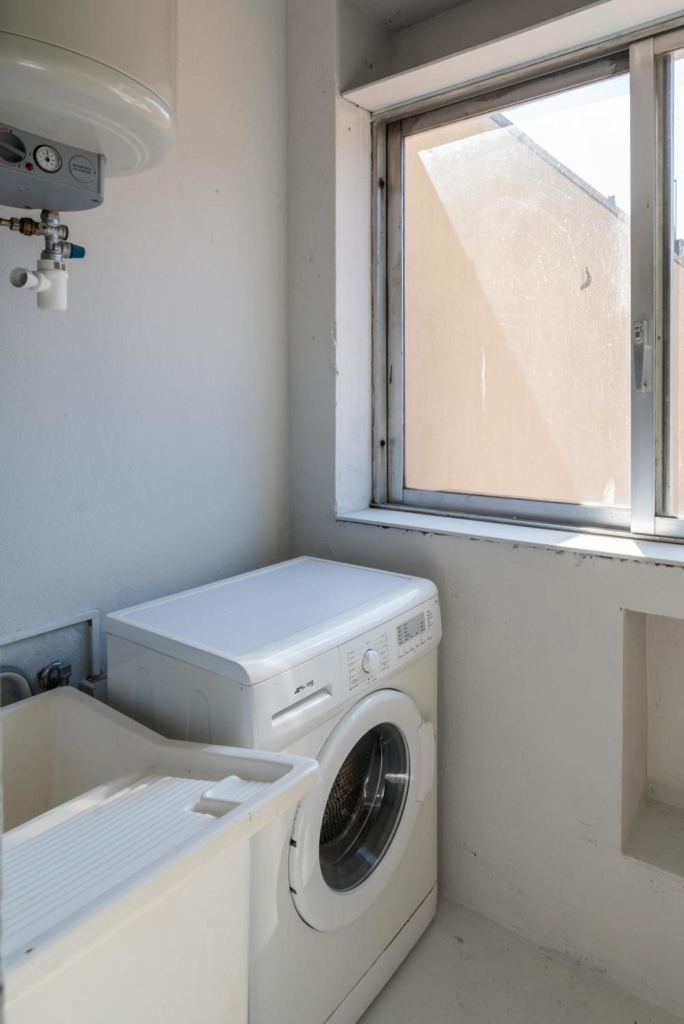 Ferienwohnung Host Wise - Colorful Bright Flat With Balcony Porto Zimmer foto